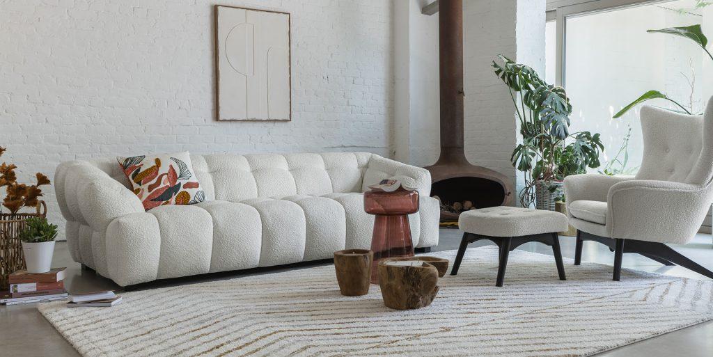 canapé beige en tissu